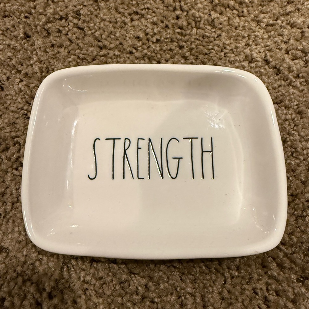 ‼️SOLD ‼️ Rae Dunn Cream Ceramic 'STRENGTH' Jewelry Tray